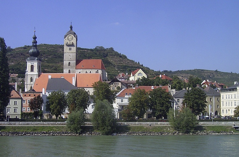 panorama de Krems. Source : Wikimedia Commons. Auteur : Denis Barthel. Licence :Creative Commons 3.0 Unported